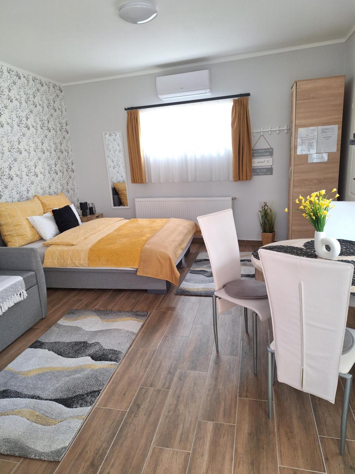 Varfal Apartman Eger Exterior foto