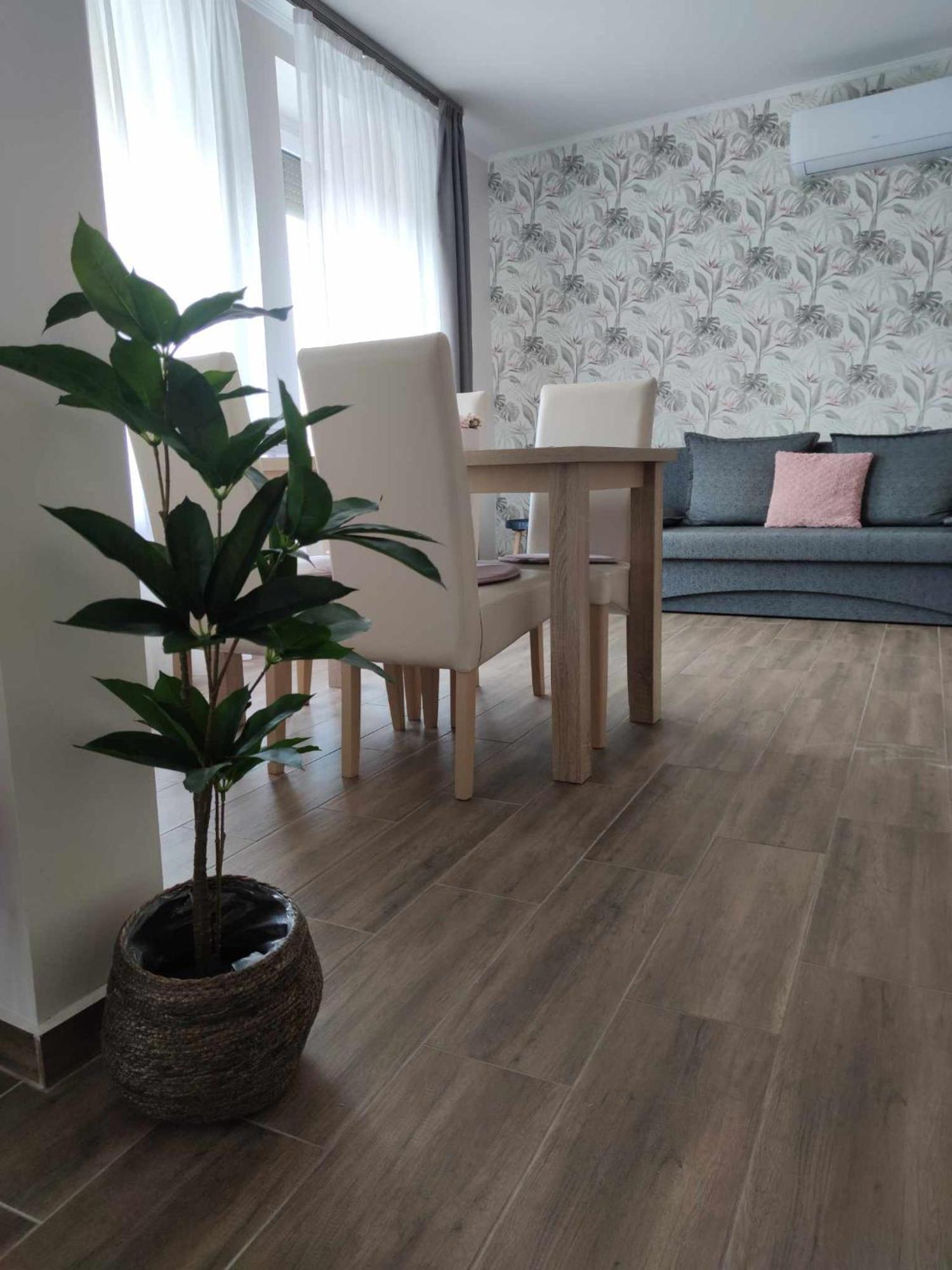 Varfal Apartman Eger Exterior foto