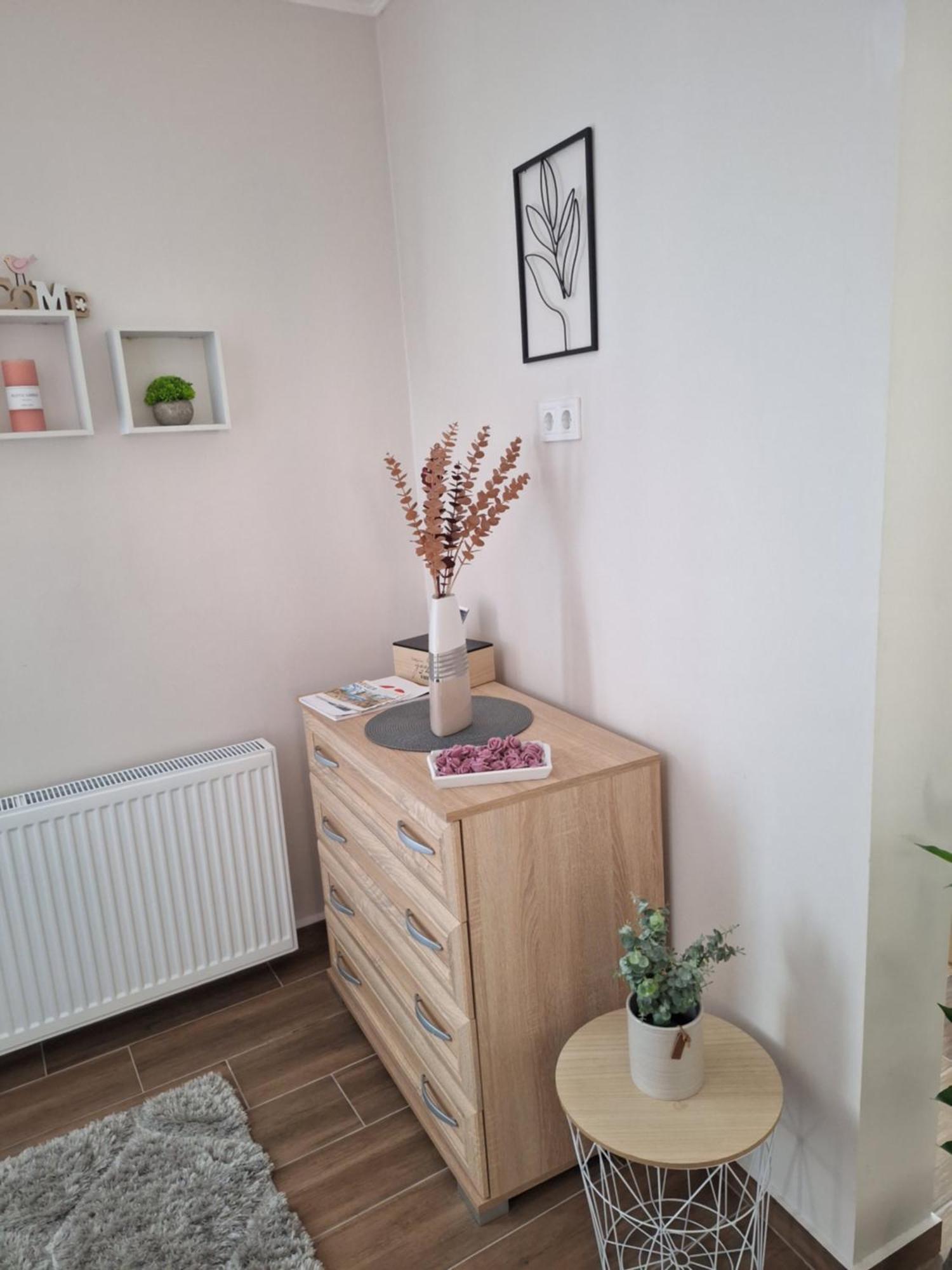 Varfal Apartman Eger Cameră foto
