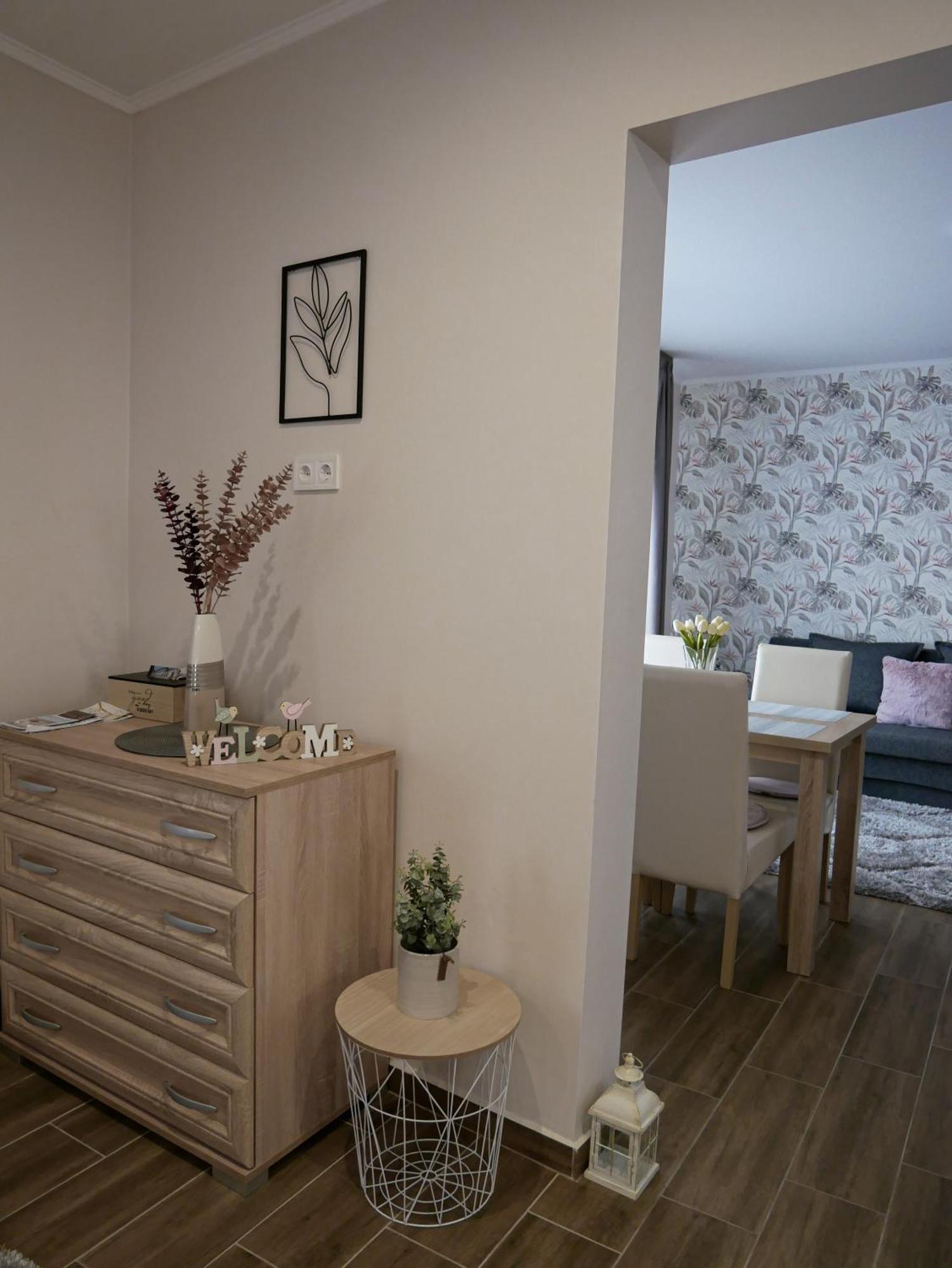 Varfal Apartman Eger Cameră foto