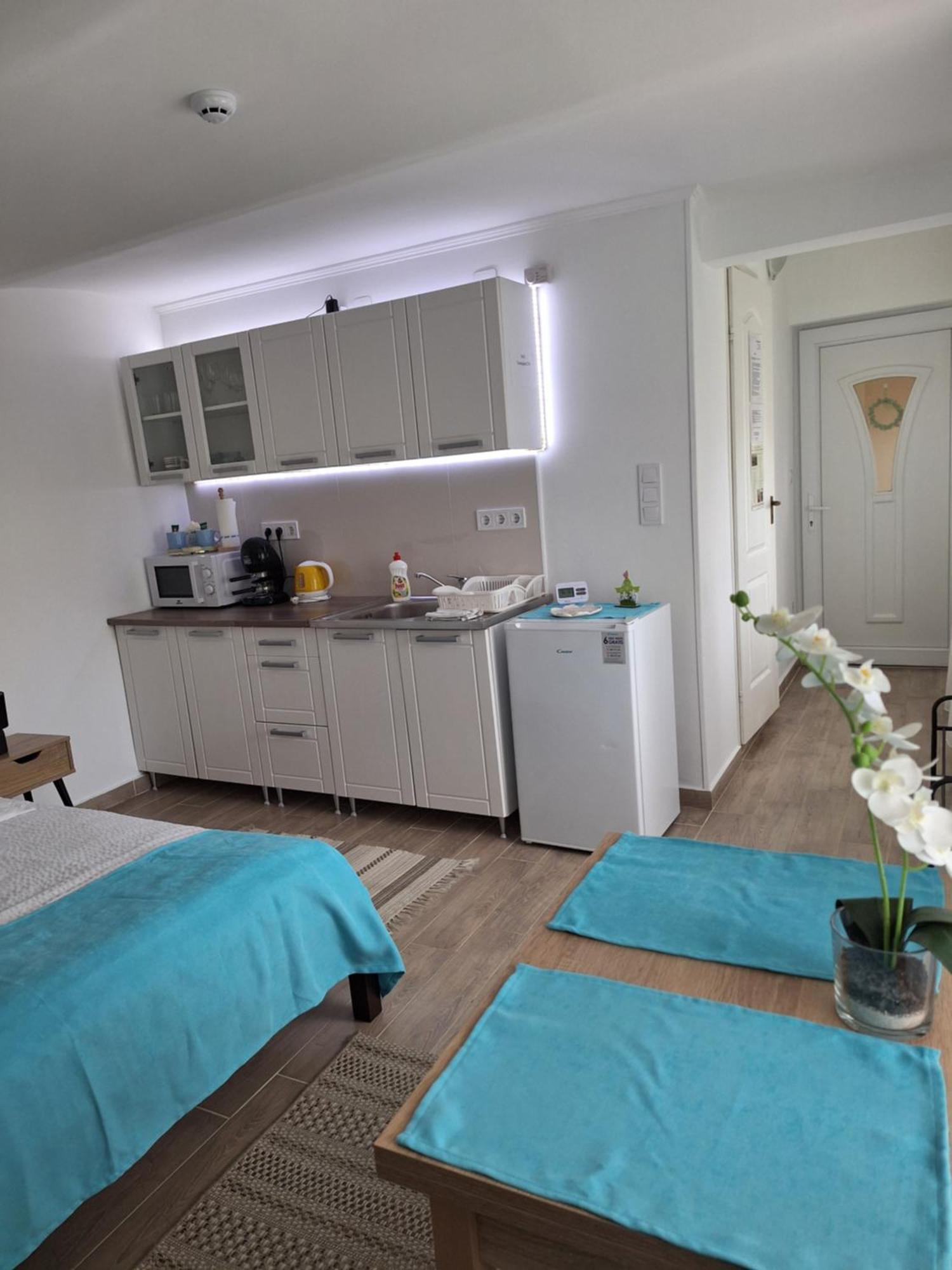 Varfal Apartman Eger Cameră foto
